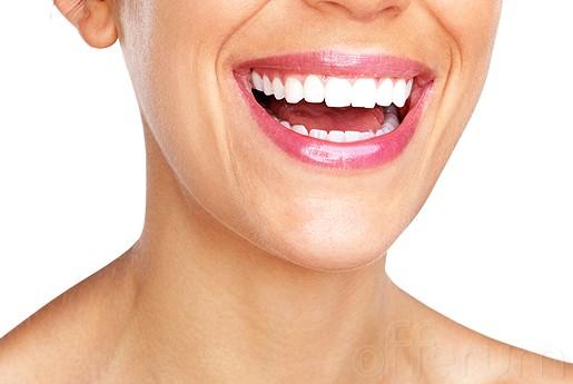 imagen sonrisa dental - Clínica Dental en Sevilla
