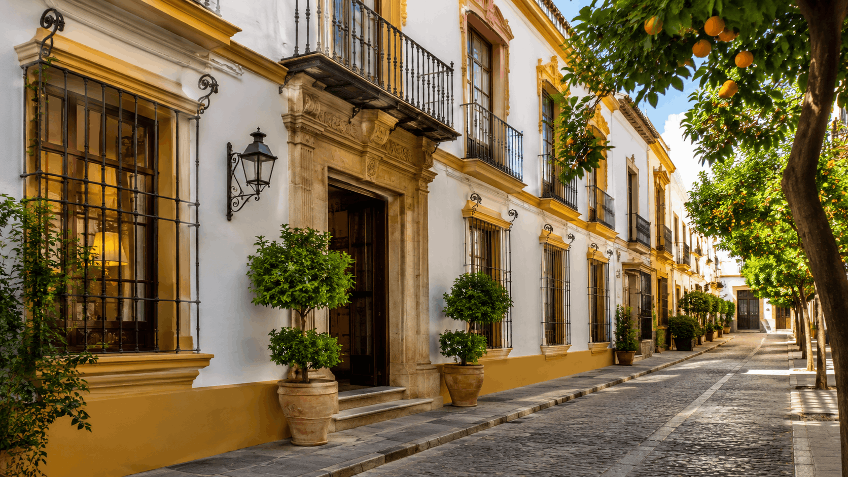 Planificar viaje a Sevilla: claves para organizar una escapada cómoda desde el centro histórico vista exterior hotel murillo barrio santa cruz sevilla - Planificar viaje a Sevilla: claves para organizar una escapada cómoda desde el centro histórico